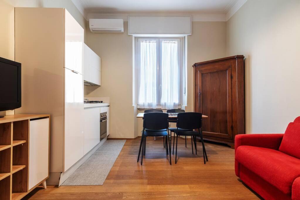 Ferienwohnung Da Giuliana - Moderno Bilocale Mailand Exterior foto